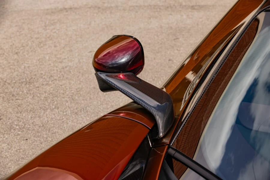 2026 Aston Martin Valhalla - Image 19 of 31