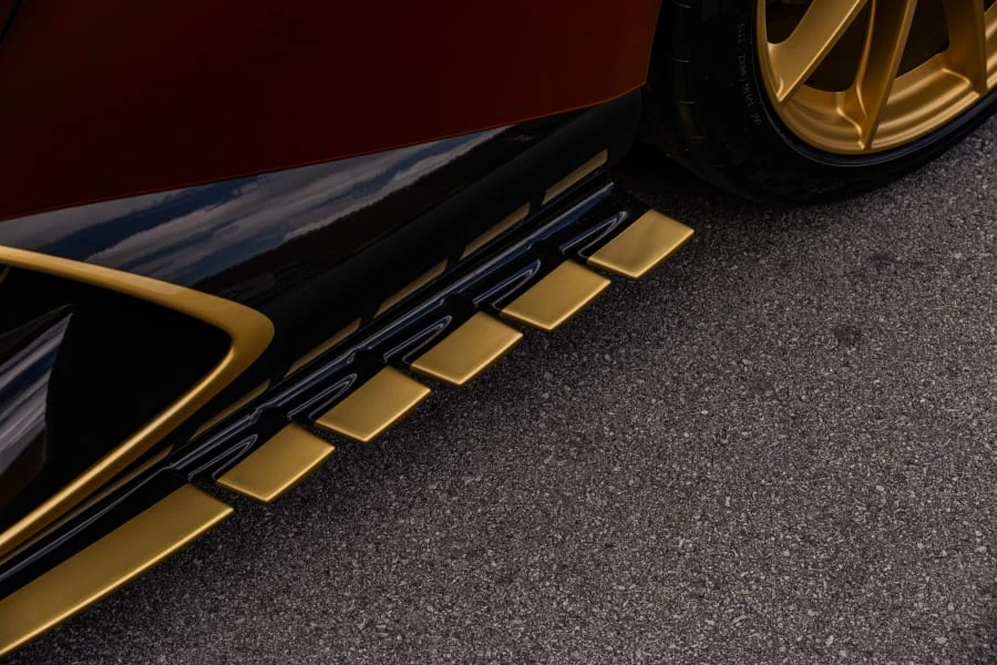 2026 Aston Martin Valhalla - Image 28 of 31