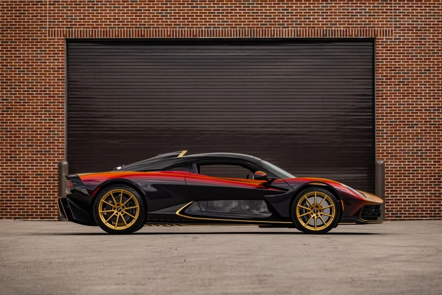 2026 Aston Martin Valhalla - Image 2 of 31