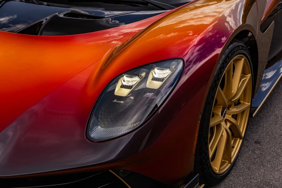 2026 Aston Martin Valhalla - Image 23 of 31