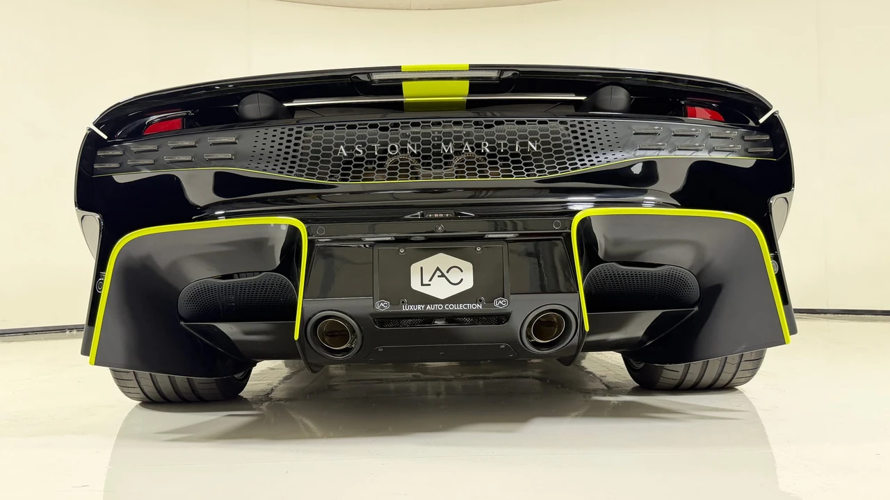 2026 Aston Martin Valhalla - Image 30 of 31