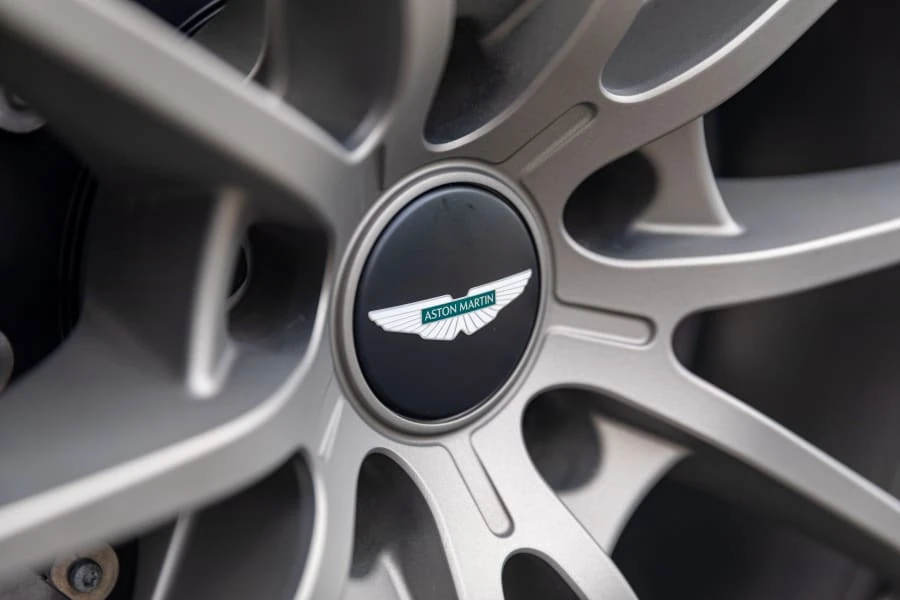 2026 Aston Martin Valhalla - Image 11 of 31
