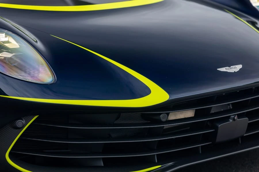 2026 Aston Martin Valhalla - Image 17 of 31