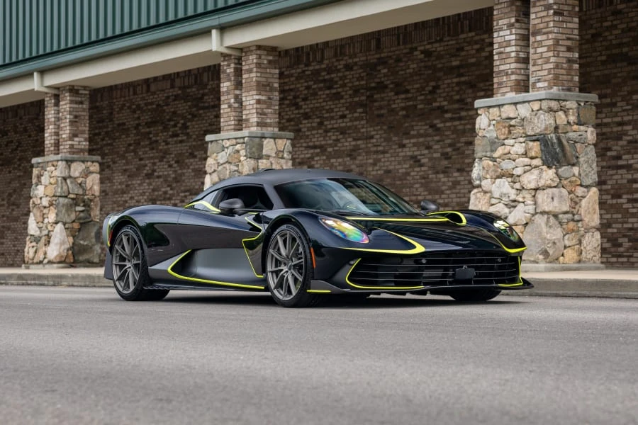 2026 Aston Martin Valhalla - Image 15 of 31