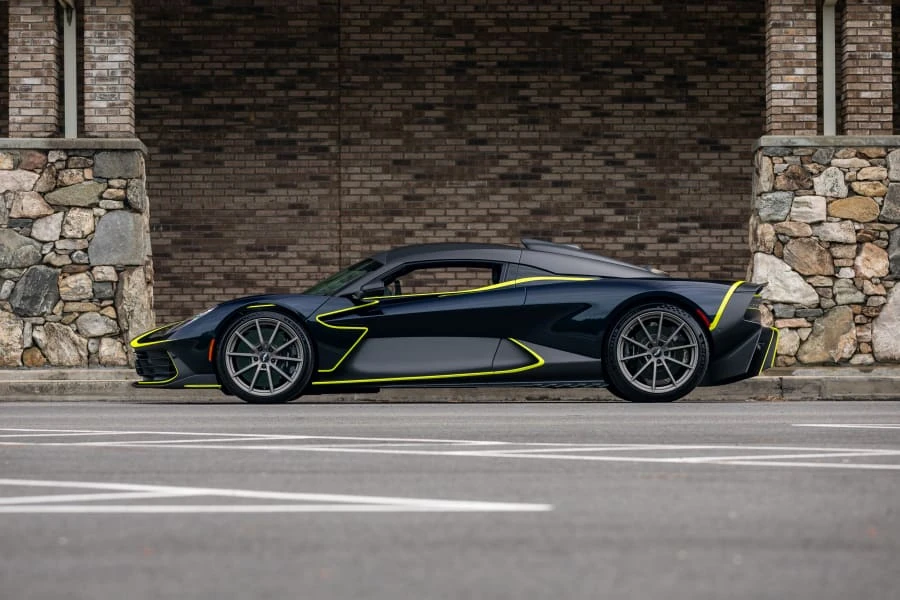 2026 Aston Martin Valhalla - Image 20 of 31