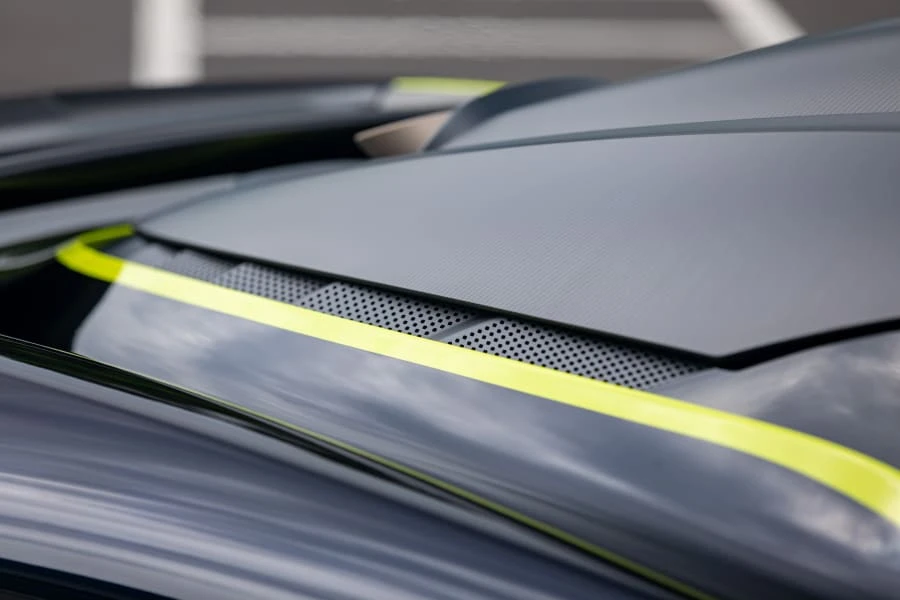 2026 Aston Martin Valhalla - Image 7 of 31