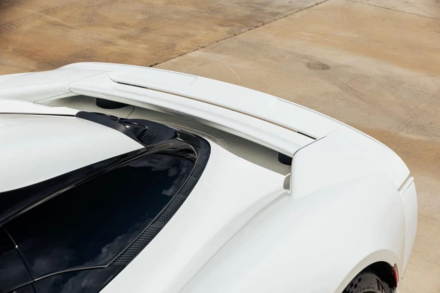 2026 Aston Martin Valhalla - Image 16 of 31