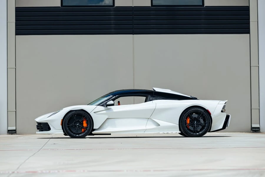 2026 Aston Martin Valhalla - Image 8 of 31