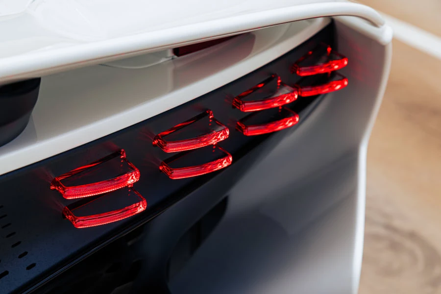 2026 Aston Martin Valhalla - Image 22 of 31