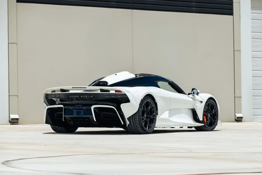 2026 Aston Martin Valhalla - Image 18 of 31