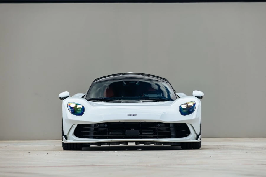 2026 Aston Martin Valhalla - Image 4 of 31