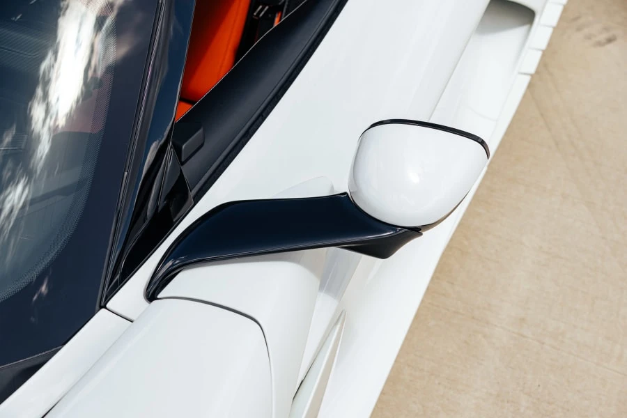 2026 Aston Martin Valhalla - Image 9 of 31