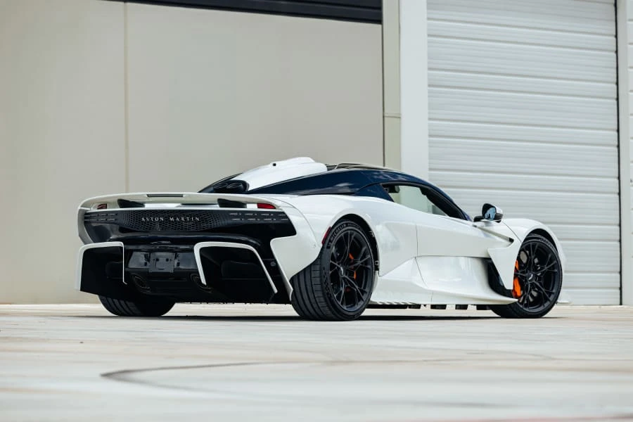 2026 Aston Martin Valhalla - Image 3 of 31