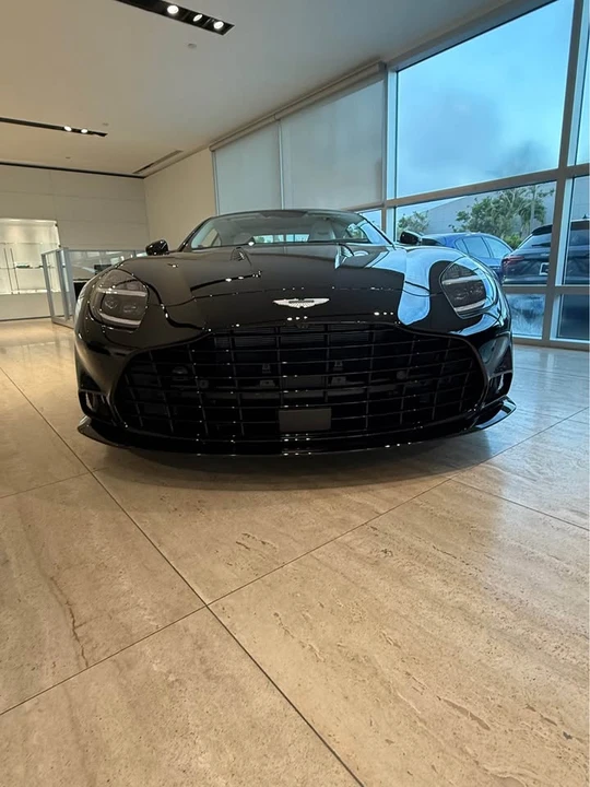 2026 Aston Martin Vanquish 3rd Gen - Image 2 of 21