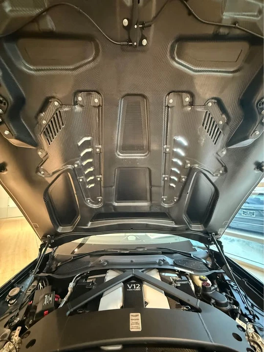 2026 Aston Martin Vanquish 3rd Gen - Image 9 of 21