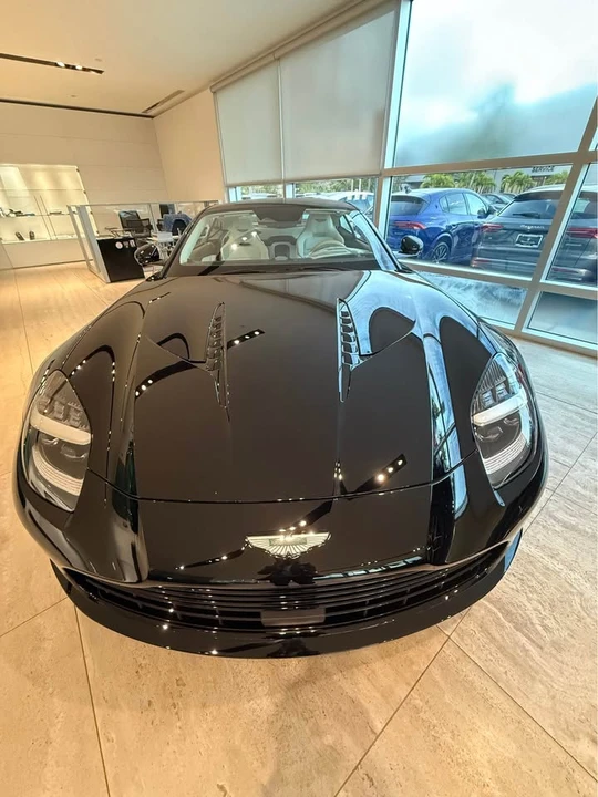 2026 Aston Martin Vanquish 3rd Gen - Image 6 of 21