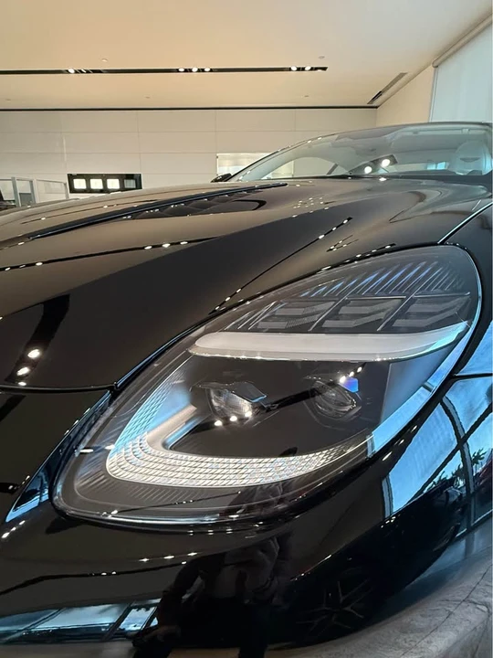 2026 Aston Martin Vanquish 3rd Gen - Image 7 of 21