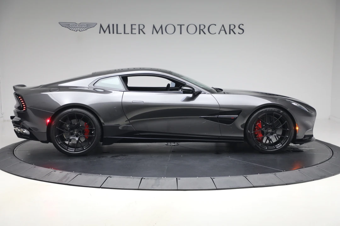 2026 Aston Martin Vanquish 3rd Gen - Image 10 of 29