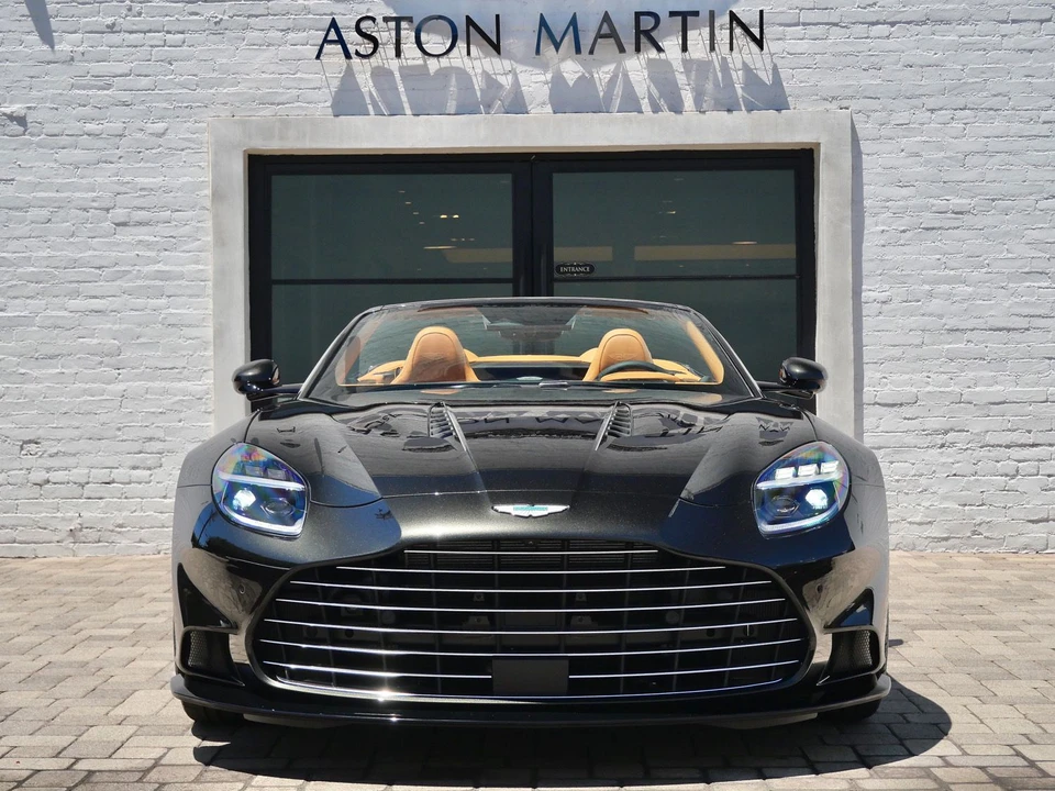 2026 Aston Martin Vanquish 3rd Gen - Image 7 of 31