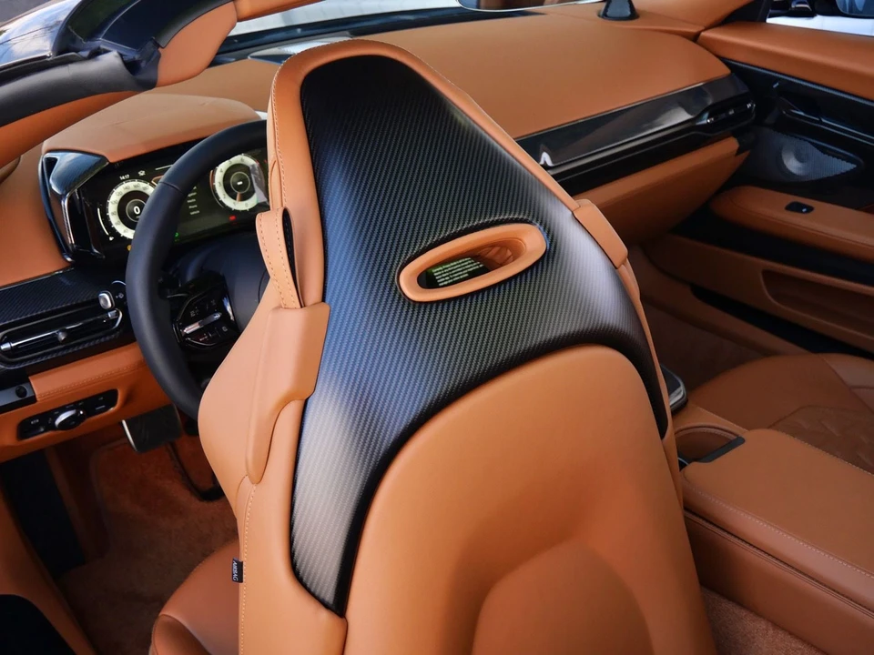 2026 Aston Martin Vanquish 3rd Gen - Image 28 of 31