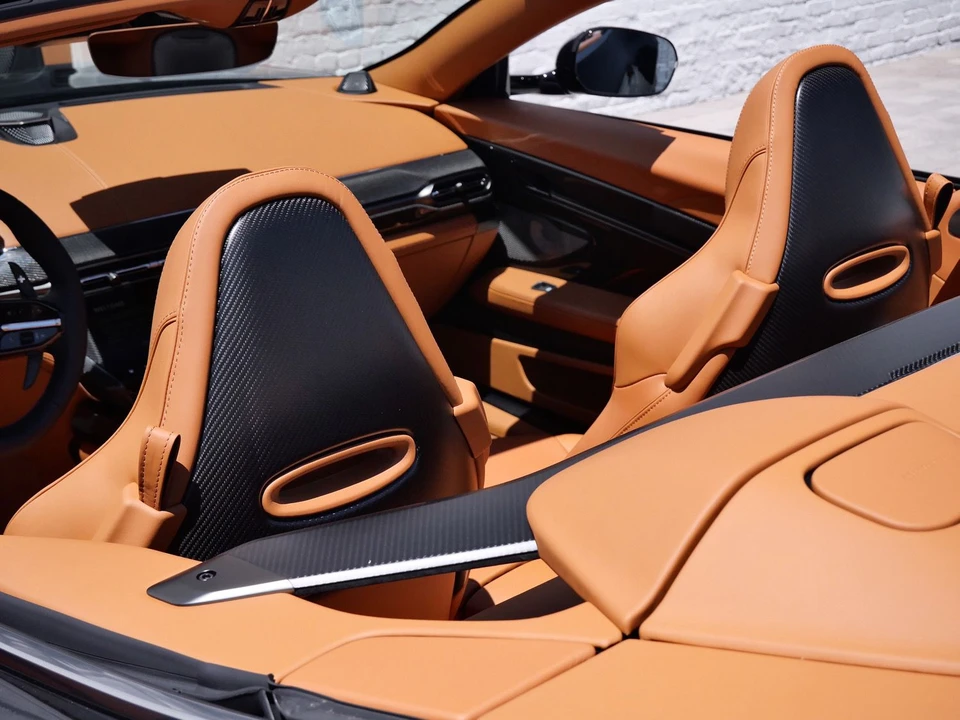 2026 Aston Martin Vanquish 3rd Gen - Image 21 of 31
