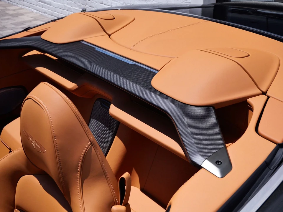 2026 Aston Martin Vanquish 3rd Gen - Image 17 of 31