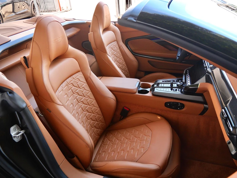 2026 Aston Martin Vanquish 3rd Gen - Image 12 of 31