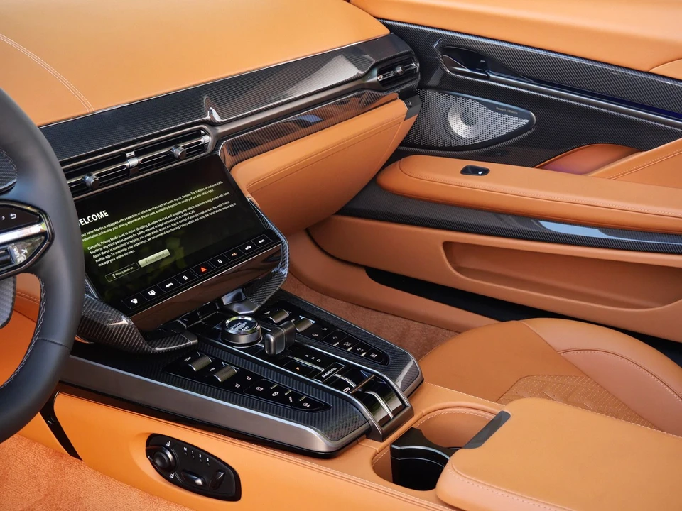 2026 Aston Martin Vanquish 3rd Gen - Image 10 of 31