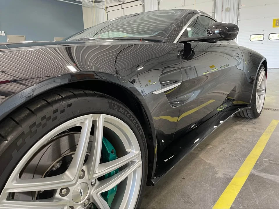 2026 Aston Martin V8 Vantage (2019+) - Image 16 of 20
