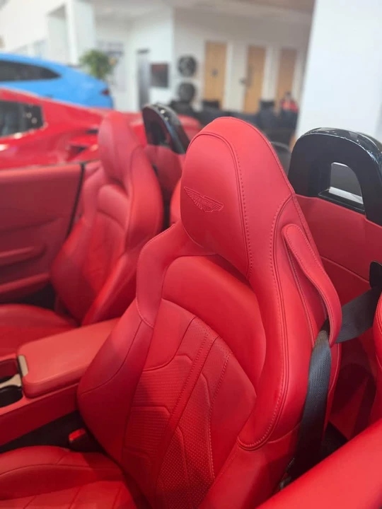2026 Aston Martin V8 Vantage (2019+) - Image 9 of 10