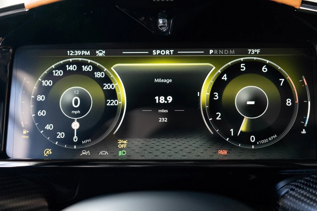 2026 Aston Martin V8 Vantage (2019+) - Image 4 of 21