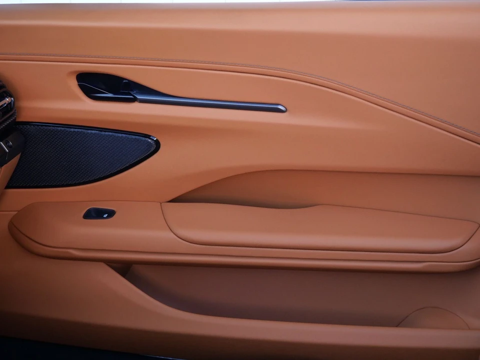 2026 Aston Martin Vantage - Image 22 of 27