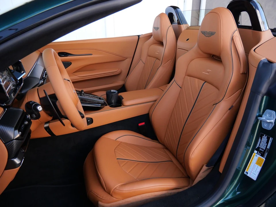 2026 Aston Martin Vantage - Image 24 of 27