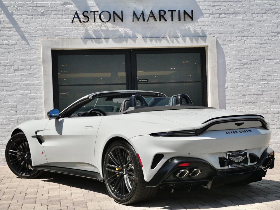 2026 Aston Martin Vantage - Image 2 of 28