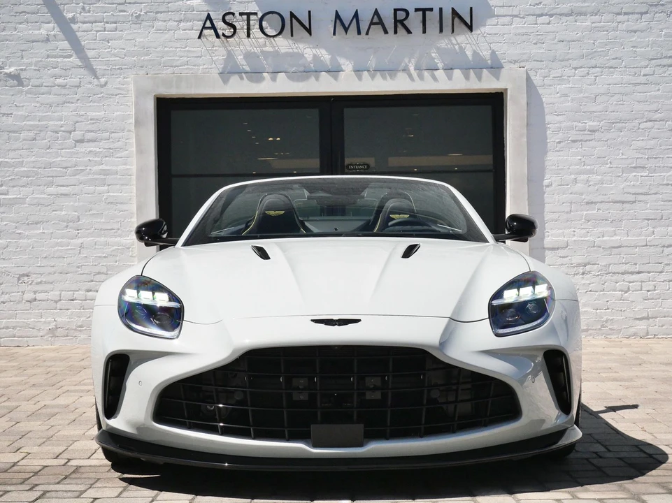 2026 Aston Martin Vantage - Image 7 of 28