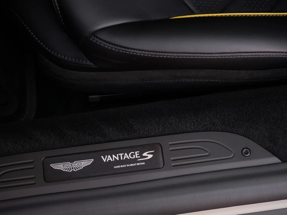 2026 Aston Martin Vantage - Image 23 of 28