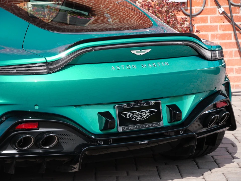 2026 Aston Martin V8 Vantage (2019+) - Image 8 of 25