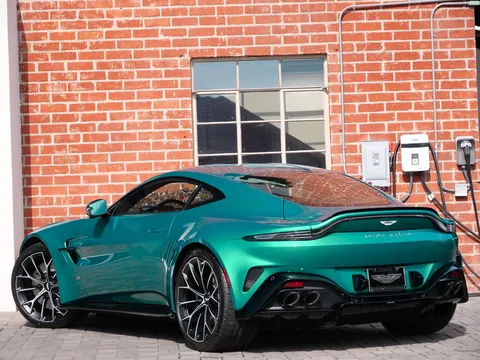2026 Aston Martin V8 Vantage (2019+) - Image 2 of 25