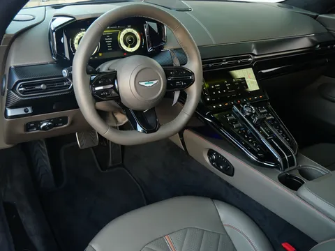 2026 Aston Martin V8 Vantage (2019+) - Image 3 of 27