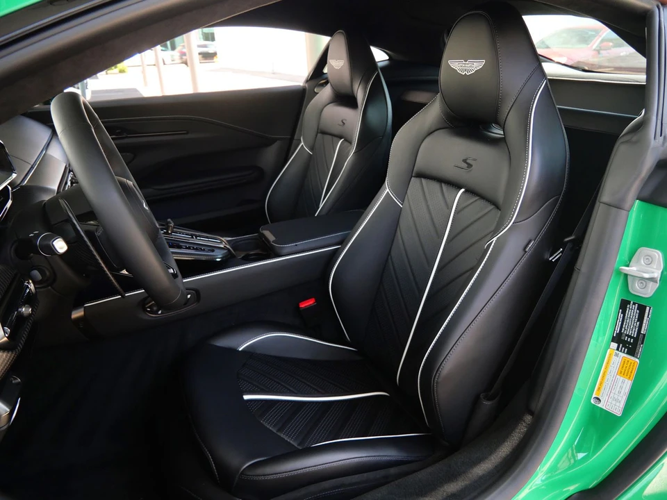 2026 Aston Martin Vantage - Image 23 of 27
