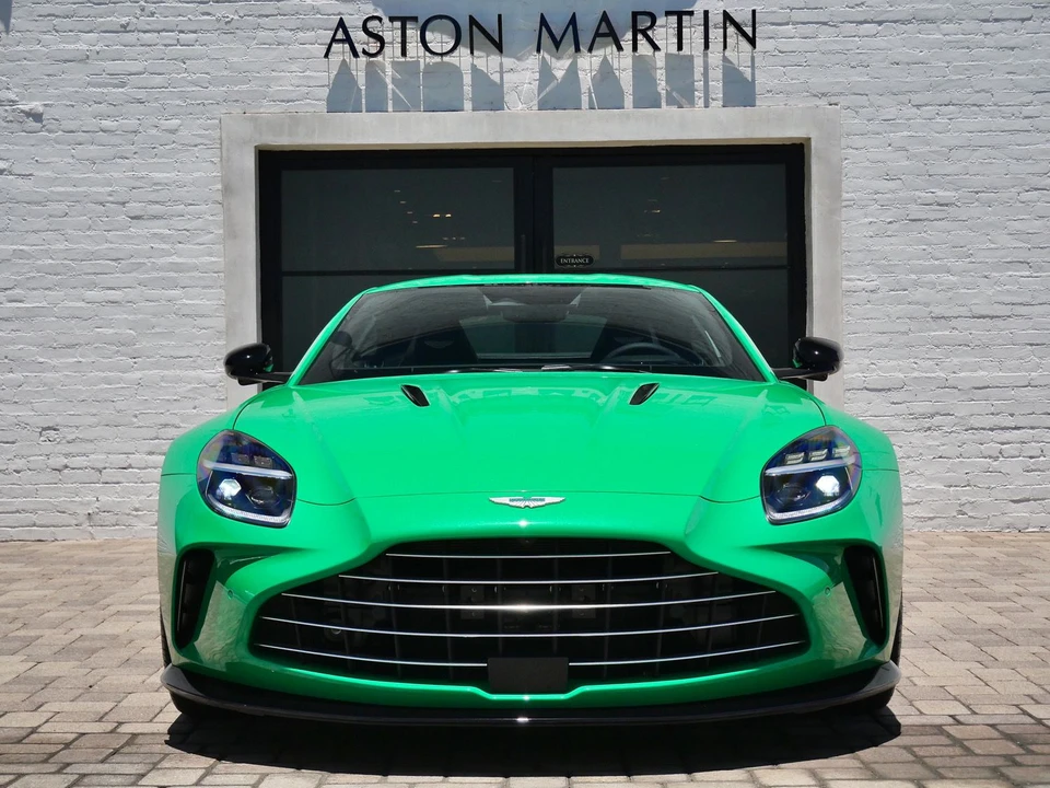 2026 Aston Martin Vantage - Image 8 of 27