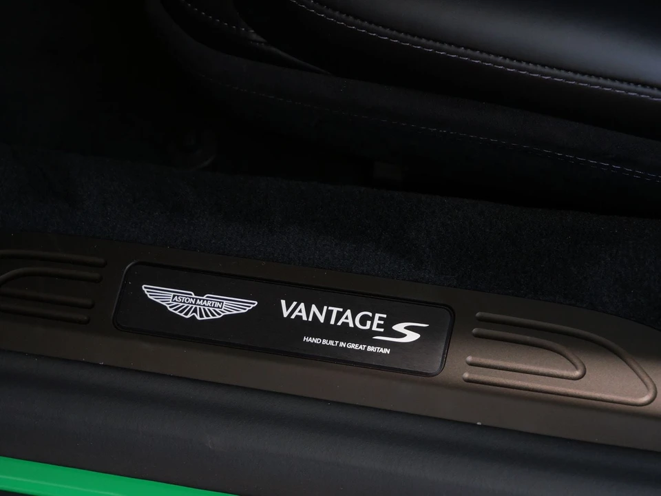 2026 Aston Martin Vantage - Image 22 of 27