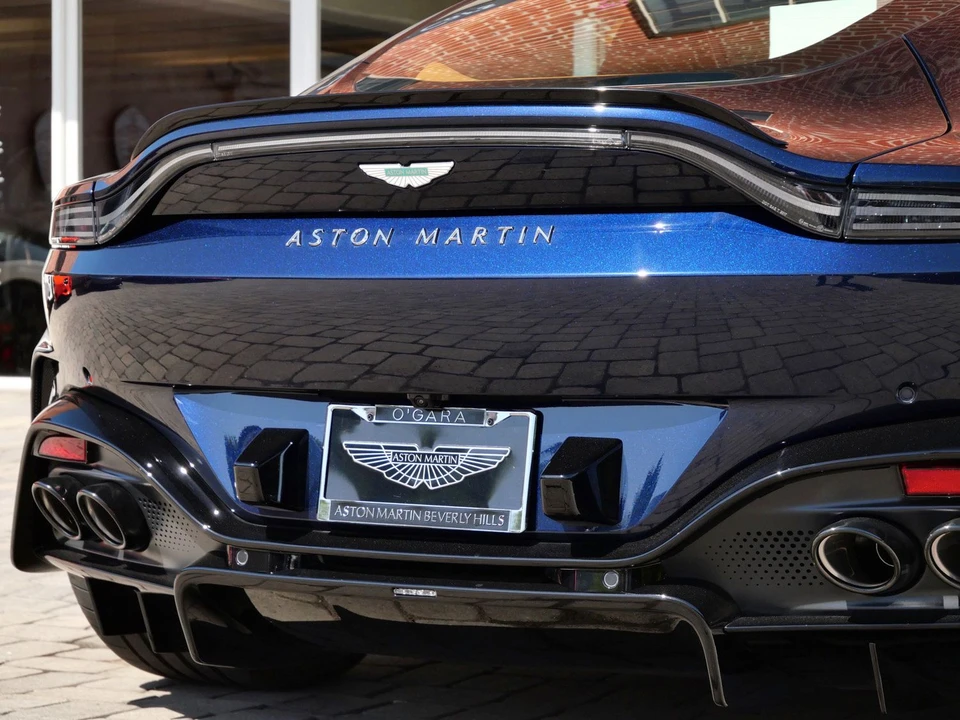 2026 Aston Martin V8 Vantage (2019+) - Image 8 of 25