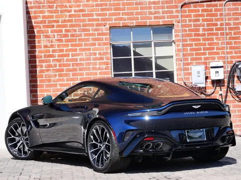 2026 Aston Martin V8 Vantage (2019+) - Image 2 of 25