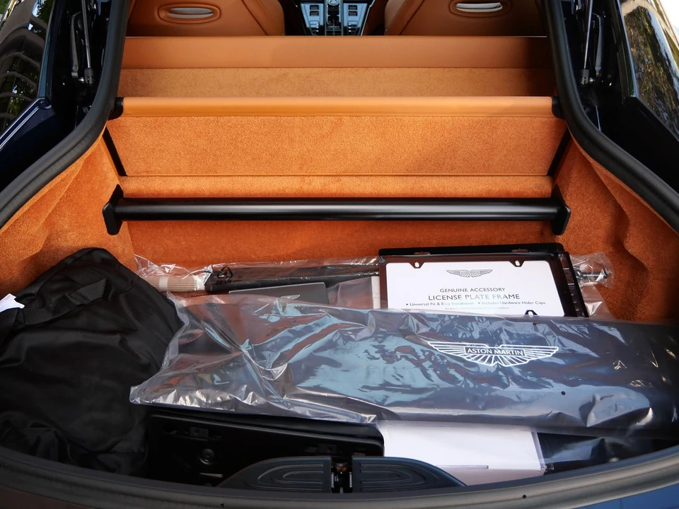 2026 Aston Martin V8 Vantage (2019+) - Image 23 of 25