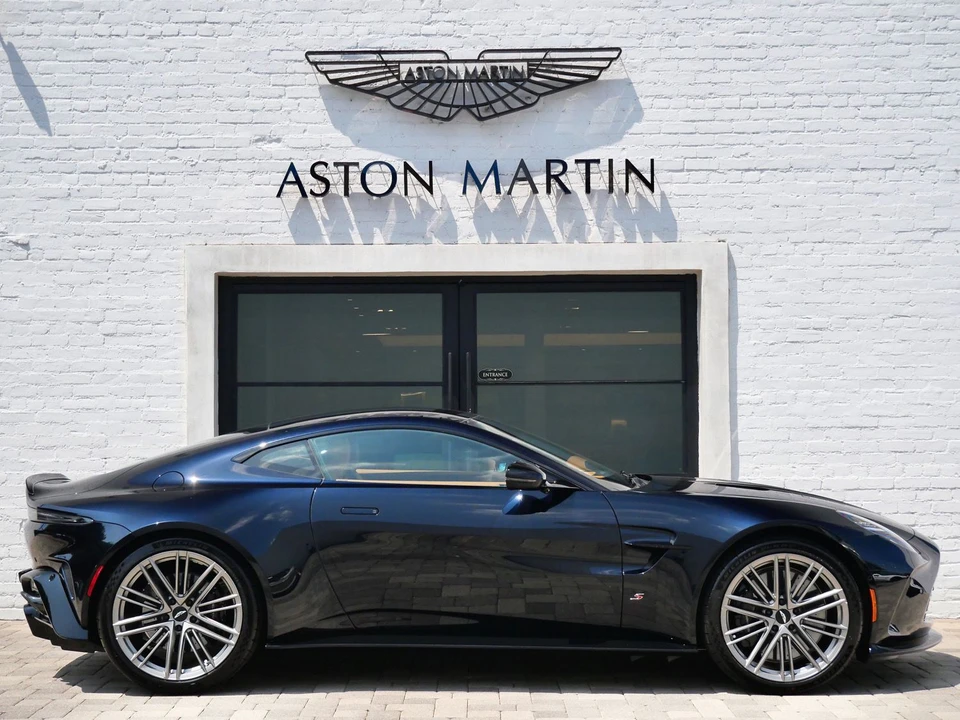 2026 Aston Martin V8 Vantage (2019+) - Image 20 of 26
