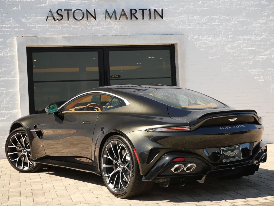 2026 Aston Martin V8 Vantage (2019+) - Image 2 of 27