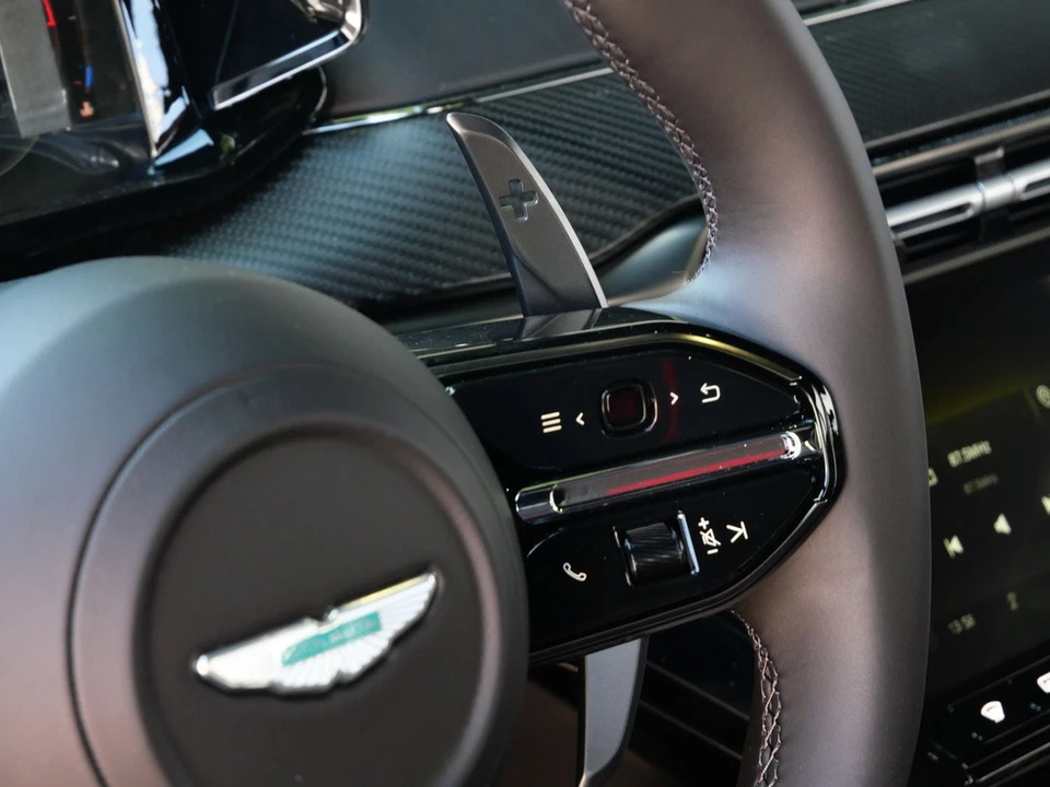 2026 Aston Martin V8 Vantage (2019+) - Image 18 of 26