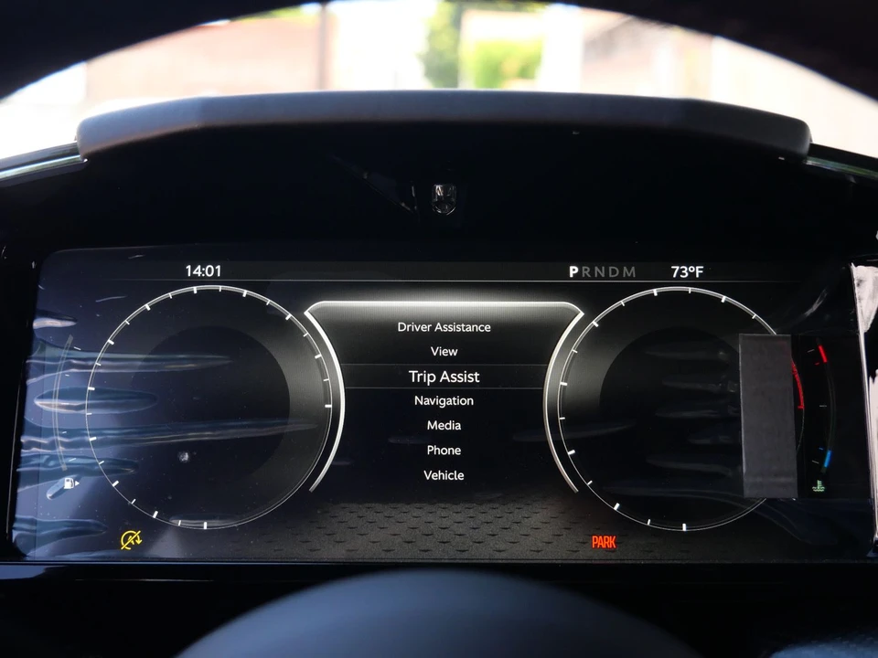 2026 Aston Martin V8 Vantage (2019+) - Image 6 of 26