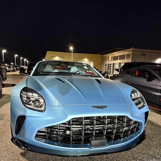 2026 Aston Martin V8 Vantage (2019+) - Image 1 of 1